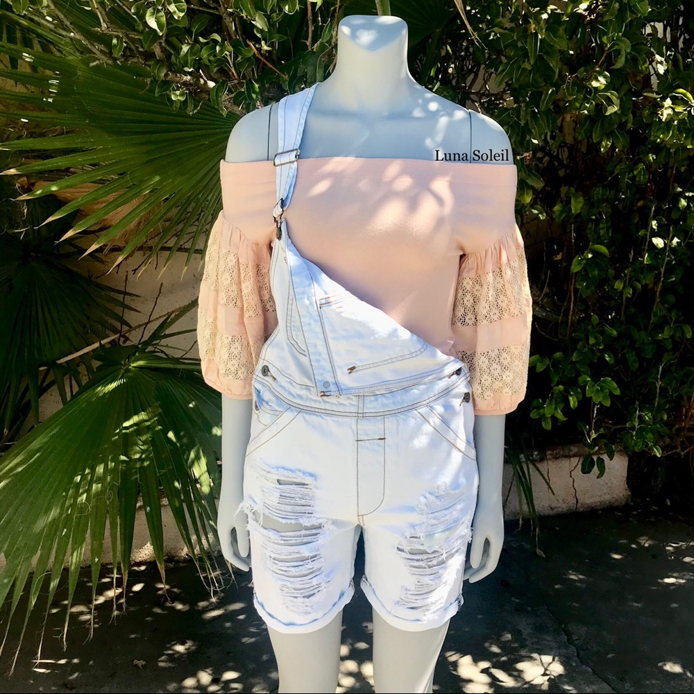 Sadie Off-Shoulder Crop Top